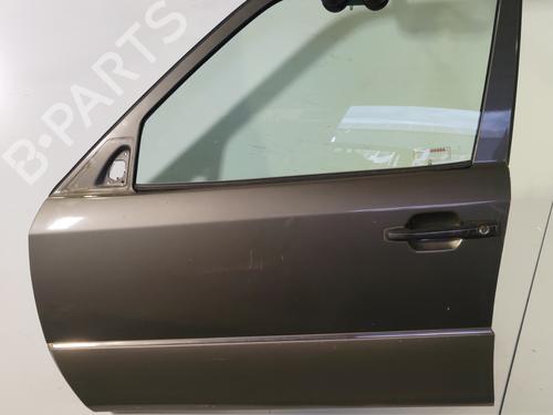 Used Left front door MERCEDES-BENZ 124 Saloon (W124) 300 D (124.130) (113 hp) 27153850