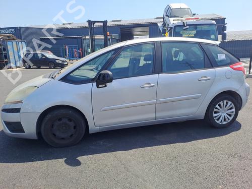 Left front fenders CITROËN C4 Picasso I MPV (UD_) 1.6 HDi | BP26939754C41 