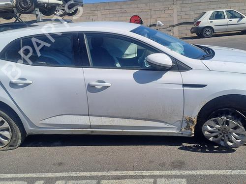 Sprinklertank RENAULT MEGANE IV Hatchback (B9A/M/N_) 1.5 Blue dCi 115 (B9A6) | BP26390699C113 - Image 4