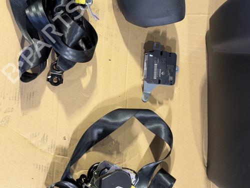 Used Dashboard Dashboard RENAULT MASTER III Van (FV) 2.3 dCi 125 FWD (FV0C, FV0D, FV0G, FV0H, FV0J, FV0K,... (125 hp) 31290576 31290576