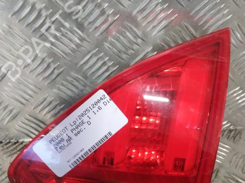 right-tailgate-light-peugeot-2008-i-cu_-2013-32060884 main image