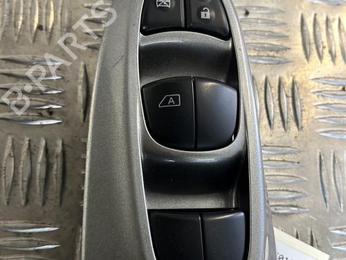 Used Left front window switch Left front window switch NISSAN JUKE (F15) 1.5 dCi (110 hp) 25151656 25151656