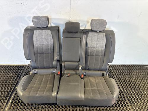 rear-seat-renault-austral-2022-31329121 main image