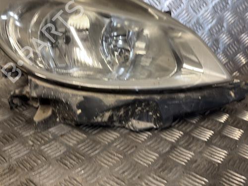 Right headlight RENAULT CLIO III (BR0/1, CR0/1) 1.6 16V (BR09, BR0T, CR09, CR0T) | BP32235970C29