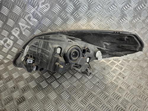 right-headlight-dacia-sandero-2008-40451375 main image