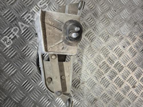 Used Front wiper motor Front wiper motor RENAULT TWINGO I (C06_) 1.2 (C066, C068) (58 hp) 40223486 40223486