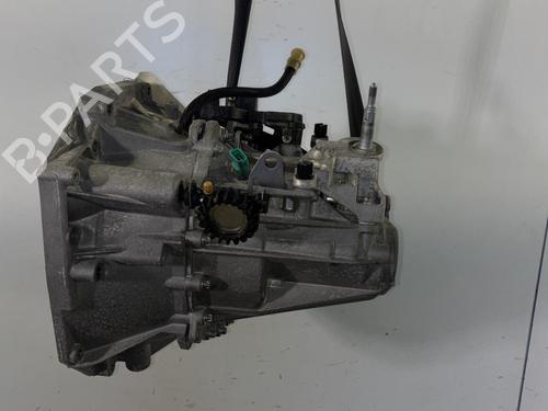 gearbox-renault-clio-v-b7_-2019-29837918 main image