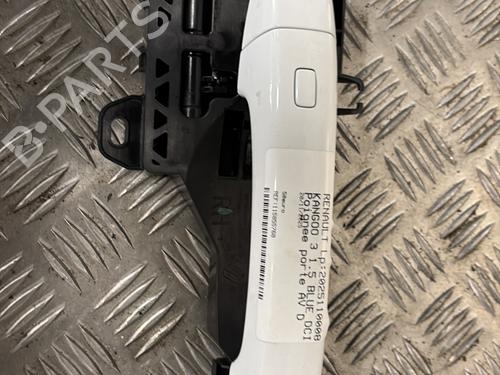 Used Front right exterior door handle Front right exterior door handle 37734998 37734998