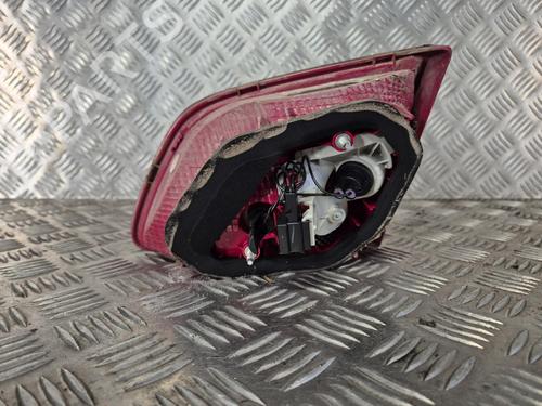 Used Left tailgate light Left tailgate light VW PASSAT B7 (362) 2.0 TDI (140 hp) 40272119 40272119