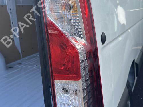 Used Right taillight RENAULT MASTER III Van (FV) Z.E. (FV1Z) (77 hp) 28901324