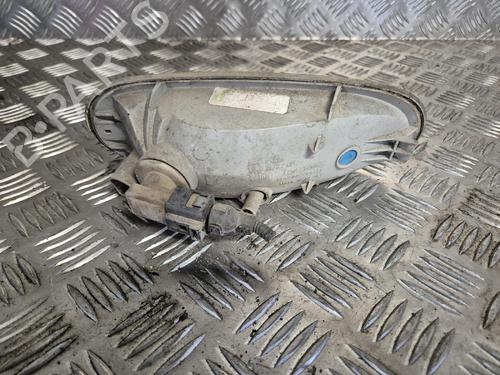 Venstre sideblink Venstre sideblink 39091744 39091744