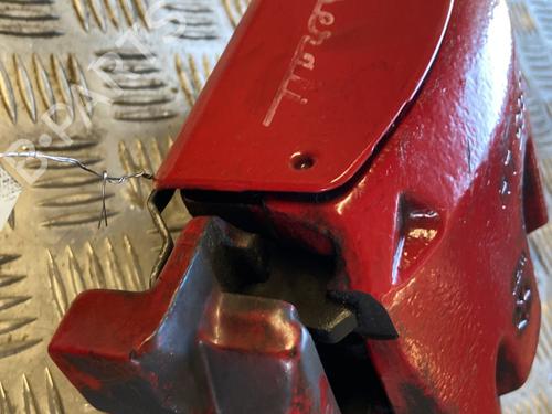 Used Left front brake caliper Left front brake caliper MASERATI LEVANTE SUV (M161) 3.0 D Q4 (275 hp) 31880398 31880398