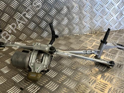 Used Front wiper motor PEUGEOT 3008 II SUV (MC_, MR_, MJ_, M4_) 1.2 THP/ PureTech 130 (MRHNSM, MRHNSU, MRHNSJ, MRHNYW,... (131 hp) 24956273