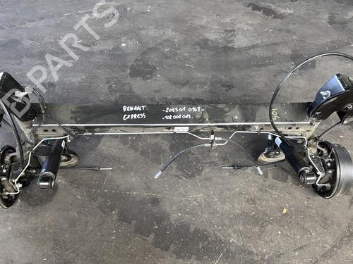 Used Rear axle RENAULT EXPRESS Box Body/MPV 1.5 Blue dCi 95 (F6AB) (95 hp) 23983733