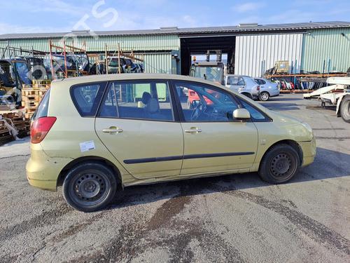 Højre baglygte TOYOTA COROLLA Verso (_E12_) 2.0 D-4D (CDE120_, CDE120R) | BP20348220C35 