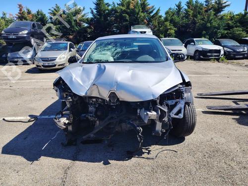 Brugte RENAULT MEGANE III Hatchback (BZ0/1_, B3_) 1.6 16V Hi-Flex (BZ03) 4933668