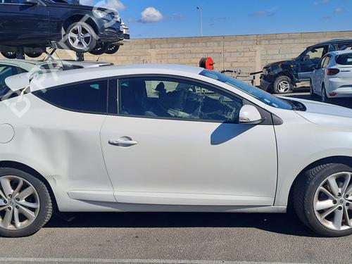 Right headlight RENAULT MEGANE III Coupe (DZ0/1_) 1.5 dCi (DZ09, DZ0D, DZ1F, DZ1G, DZ14, DZ29) | BP32213001C29