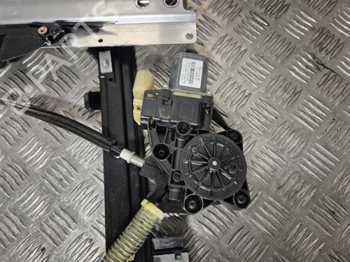 Vindusheismekanisme venstre foran Vindusheismekanisme venstre foran MINI MINI (R56) One (75 hp) 36858097 36858097