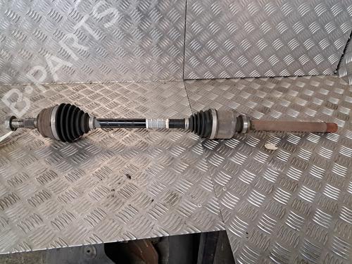 Used Right front driveshaft OPEL CORSA F (P2JO) 1.2 (68) (101 hp) 30176586