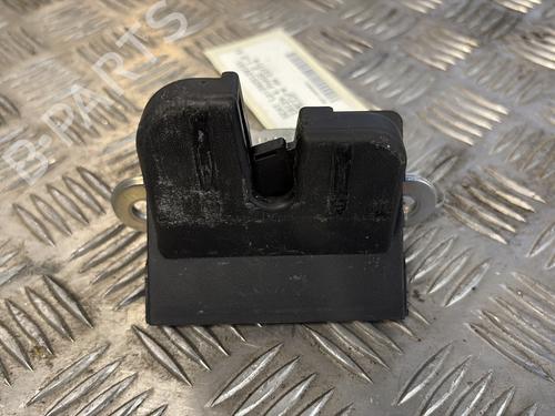 Bagklap lås Bagklap lås SEAT IBIZA IV (6J5, 6P1) 1.2 TSI (105 hp) 33844346 33844346