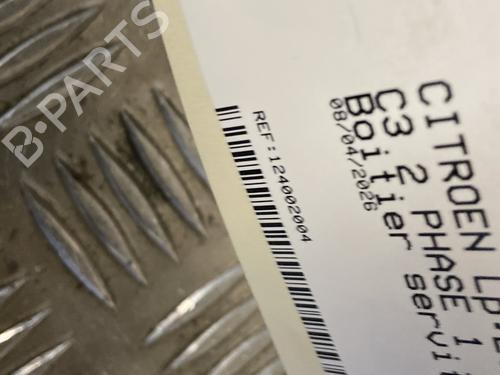 Used Fuse box Fuse box CITROËN C3 II (SC_) 1.4 HDi 70 (SC8HZC, SC8HR0, SC8HP4) (68 hp) 33834781 33834781