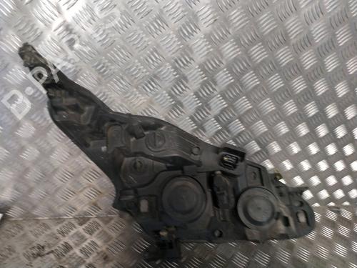 Left headlight PEUGEOT 208 I (CA_, CC_) 1.4 HDi | BP32031274C28