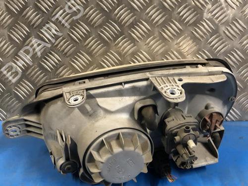 Used Right headlight HYUNDAI SANTA FÉ I (SM) 2.0 CRDi (113 hp) 22093665