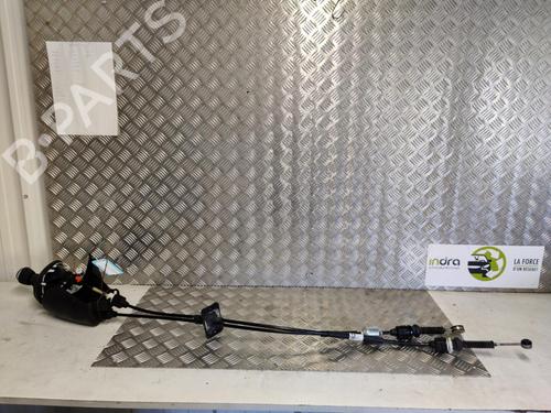 Used Gear lever Gear lever RENAULT TRAFIC III Van (FG_) 2.0 dCi 145 (FGML) (145 hp) 22094532 22094532