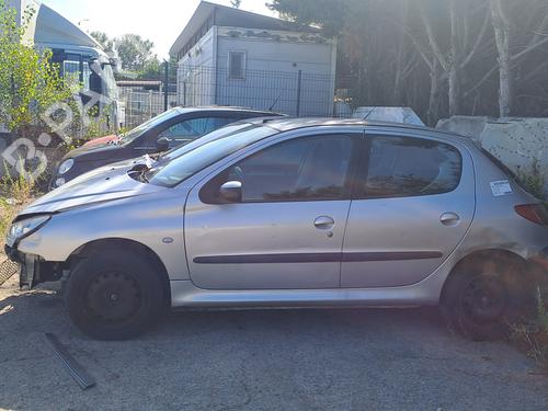 Rear axle PEUGEOT 206 Hatchback (2A/C) 1.4 HDi eco 70 | BP29748397M2