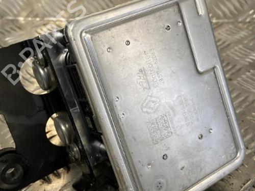 Used ABS pump NISSAN PRIMASTAR Van (X83) 2.5 dCi 140 (135 hp) 22917158