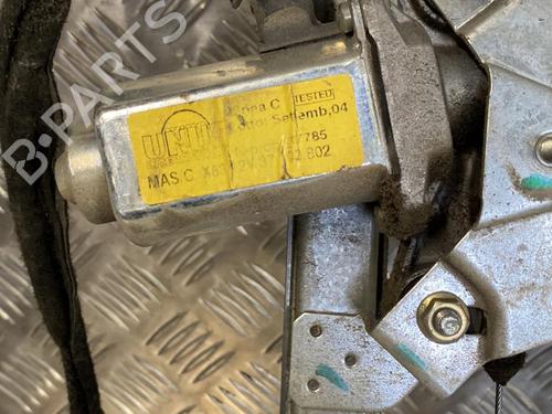 Used Front right window mechanism OPEL VIVARO A Van (X83) 1.9 DTI (F7) (101 hp) 20345206