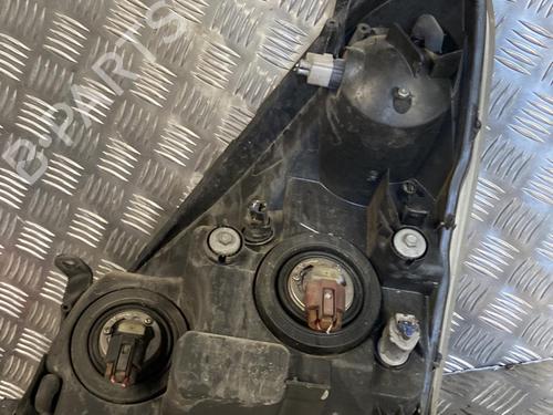 Used Right headlight Right headlight TOYOTA COROLLA Verso (ZER_, ZZE12_, R1_) 2.2 D-4D (AUR10_, AUR10R) (136 hp) 20348484 20348484