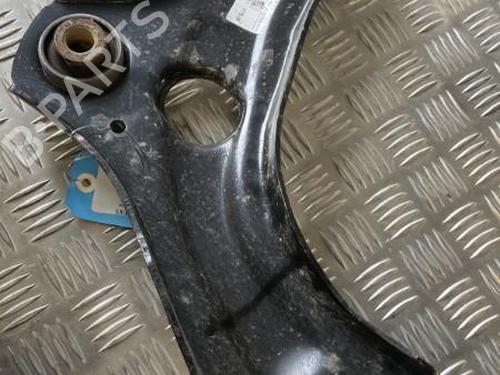 Used Right front suspension arm Right front suspension arm RENAULT CLIO V (B7_) 1.0 SCe 65 (B7MG) (67 hp) 22096519 22096519