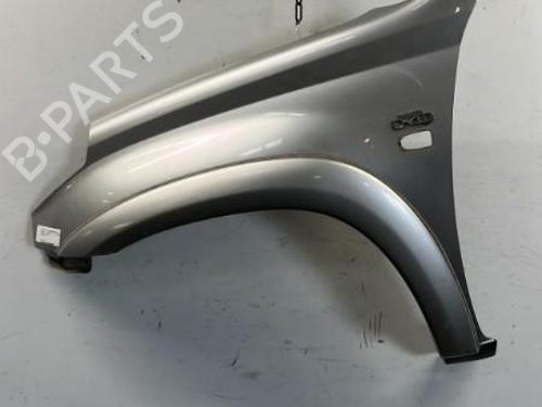 Forkjerm venstre TOYOTA RAV 4 II (_A2_) 2.0 D 4WD (CLA20_, CLA21_, CLA20R, CLA21R) (116 hp) 22096437