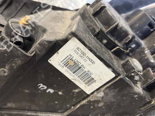 Used Right headlight Right headlight KIA CEE'D Hatchback (ED) 1.6 CRDi 115 (115 hp) 33741145 33741145