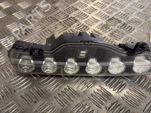 Venstre positionslygte DS DS 3 (SA_) 1.2 THP 110 / PureTech 110 (SAHNPS, SAHNZ6, SAHNZT) (110 hp) 32436392