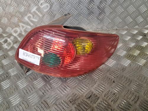 Used Right taillight PEUGEOT 206 Hatchback (2A/C) 1.4 i (75 hp) 30595628