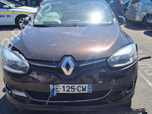 Brugte RENAULT MEGANE III Hatchback (BZ0/1_, B3_) 1.2 TCe (BZ16, BZ28) (132 hp) 4405621