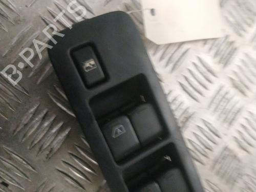 Fensterheberschalter links vorne für NISSAN QASHQAI I (J10, NJ10) 1.5 dCi (110 hp) 30546050