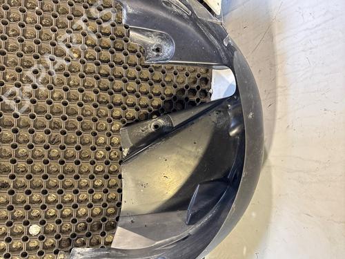 wheel-arch-renault-clio-iv-bh_-2012-2013-2014-2015-2016-2017-2018-2019-2020-2021-34241894 main image