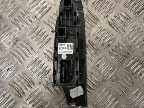 left-front-window-switch-citroen-c4-picasso-ii-2013-39896793 main image