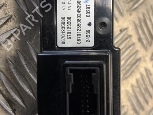 Used Climate control Climate control MASERATI LEVANTE SUV (M161) 3.0 D Q4 (275 hp) 32133918 32133918