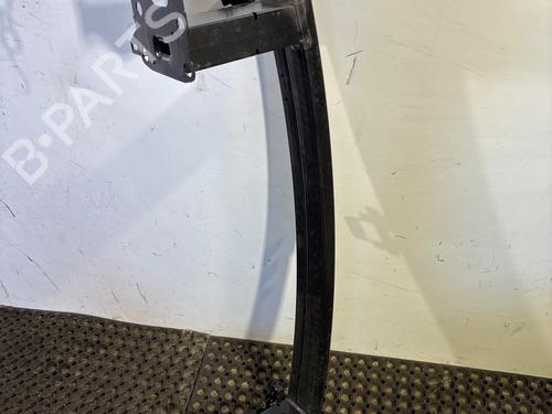 Used Front bumper reinforcement Front bumper reinforcement 38067802 38067802