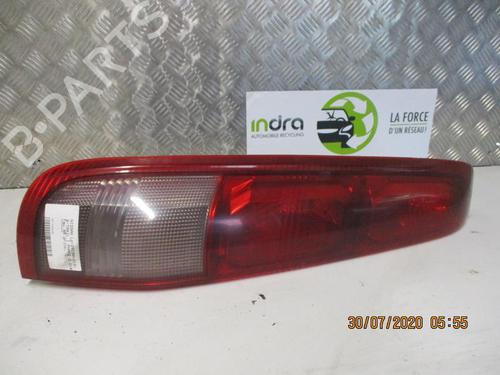Used Left taillight NISSAN X-TRAIL I (T30) 2.2 dCi 4x4 (136 hp) 22093647