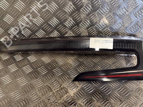 hjre-baglygte-bagklap-renault-austral-2022-32506748 main image