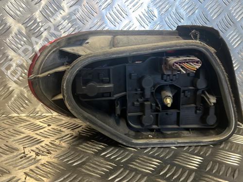 Used Right taillight Right taillight 27701986 27701986