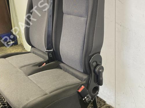 Used Right front seat Right front seat RENAULT MASTER III Van (FV) 2.3 dCi 125 FWD (FV0C, FV0D, FV0G, FV0H, FV0J, FV0K,... (125 hp) 31290577 31290577