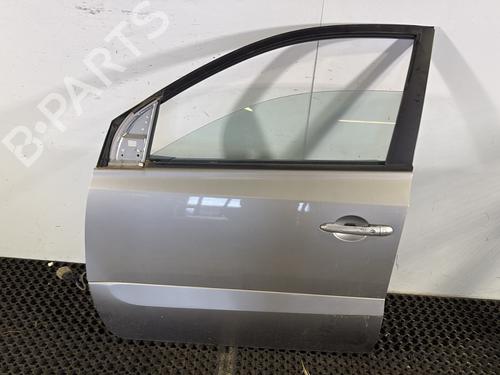 Used Left front door RENAULT KOLEOS I (HY_) 2.0 dCi 4x4 (HY0K) (150 hp) 30931935