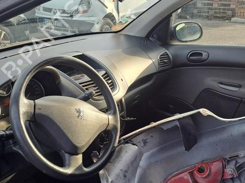 Fuse box PEUGEOT 206+ (2L_, 2M_) 1.4 HDi eco 70 | BP26656673E1 - Image 4