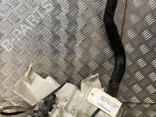 windscreen-washer-tank-land-rover-range-rover-evoque-l538-2011-2012-2013-2014-2015-2016-2017-2018-2019-32331692 main image